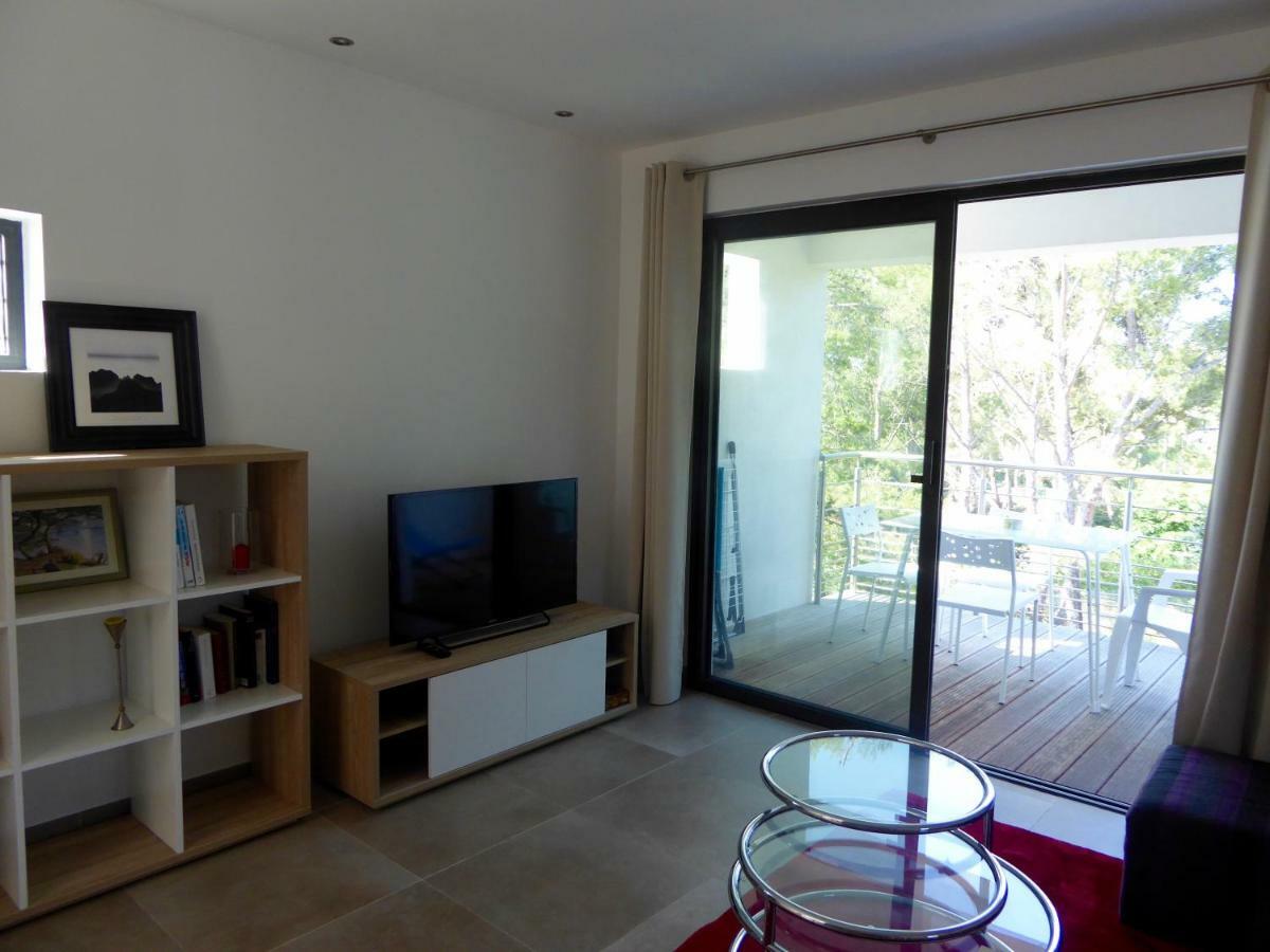 Villa Lucienne Bandol , T2 4 Etoiles Avec Garage, Dans Les Calanques Exteriör bild